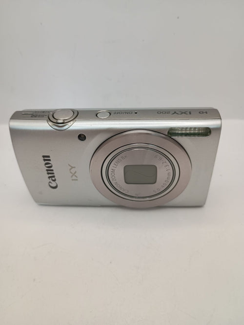 Compact Digital Camera 4921 Canon Ixy 200