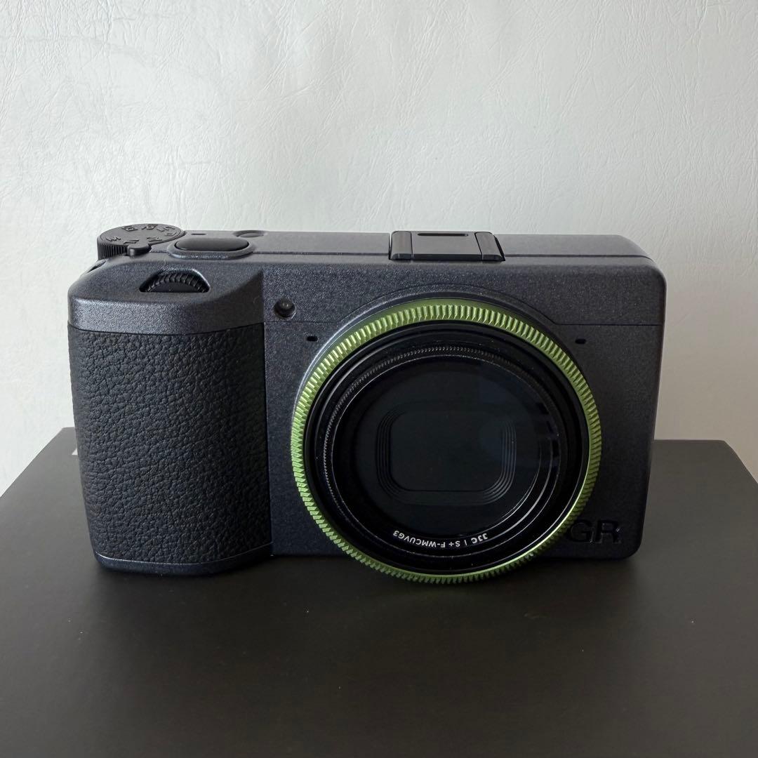 Ricoh Compact Digital Cameras Gr 77
