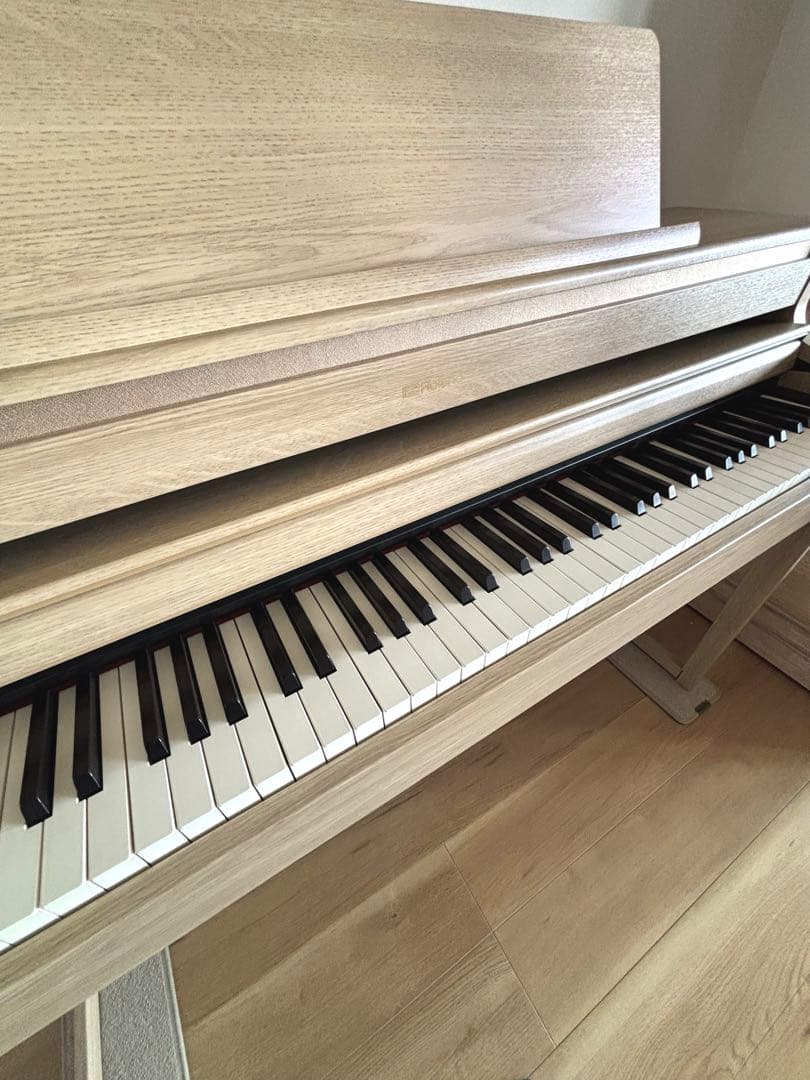 Roland Keyboard Electronic Piano Hp704 88