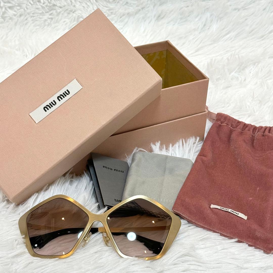 Miu Sunglasses Miumiu