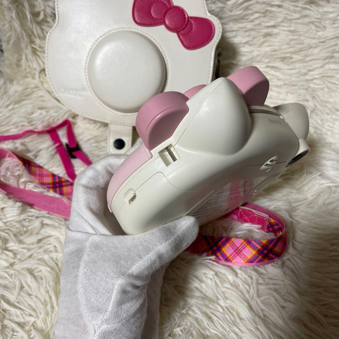 Hello Kitty Instant Cameras Fujifilm