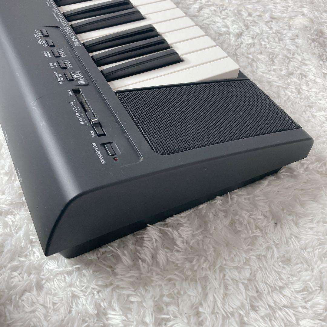 Yamaha Keyboards Digital Pianos Portable Grand Np-30 76