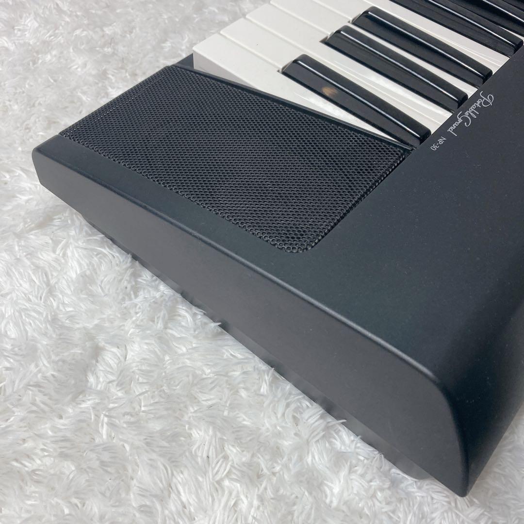 Yamaha Keyboards Digital Pianos Portable Grand Np-30 76