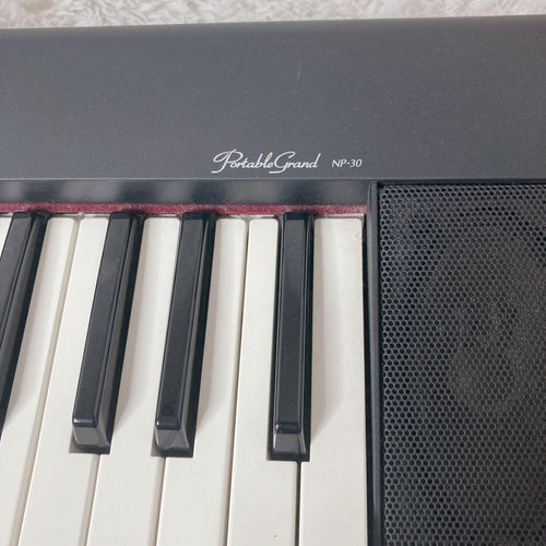Yamaha Keyboards Digital Pianos Portable Grand Np-30 76