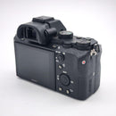 Sony Digital Slrs 7Ii
