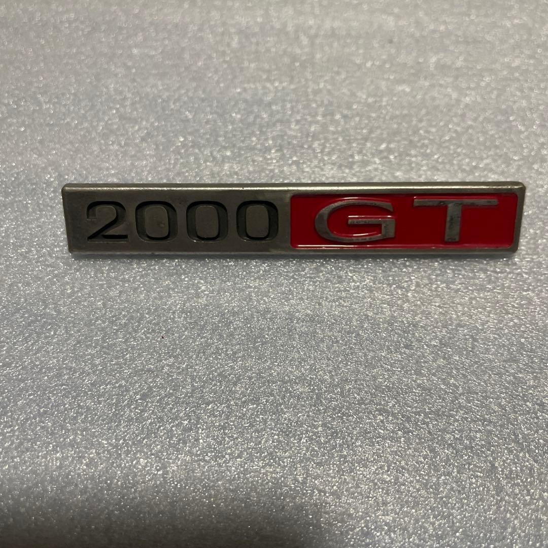 Nissan Emblem C10