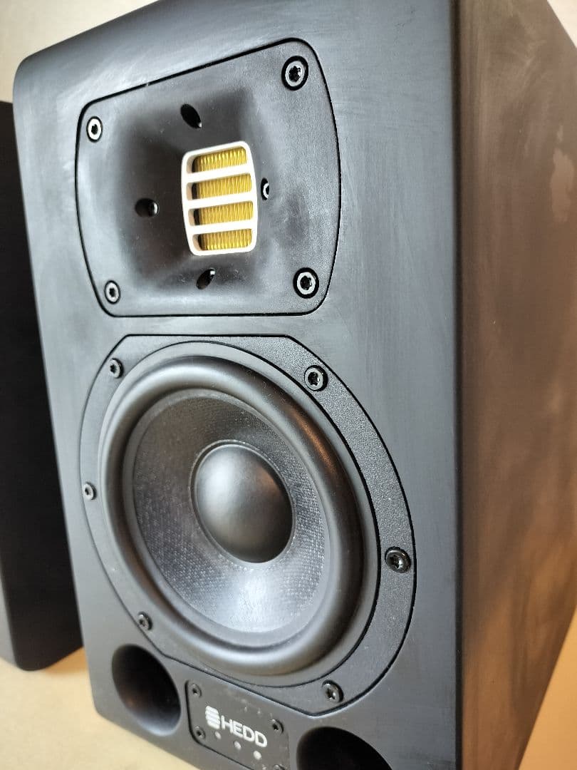 Speakers Hedd Type 05 2