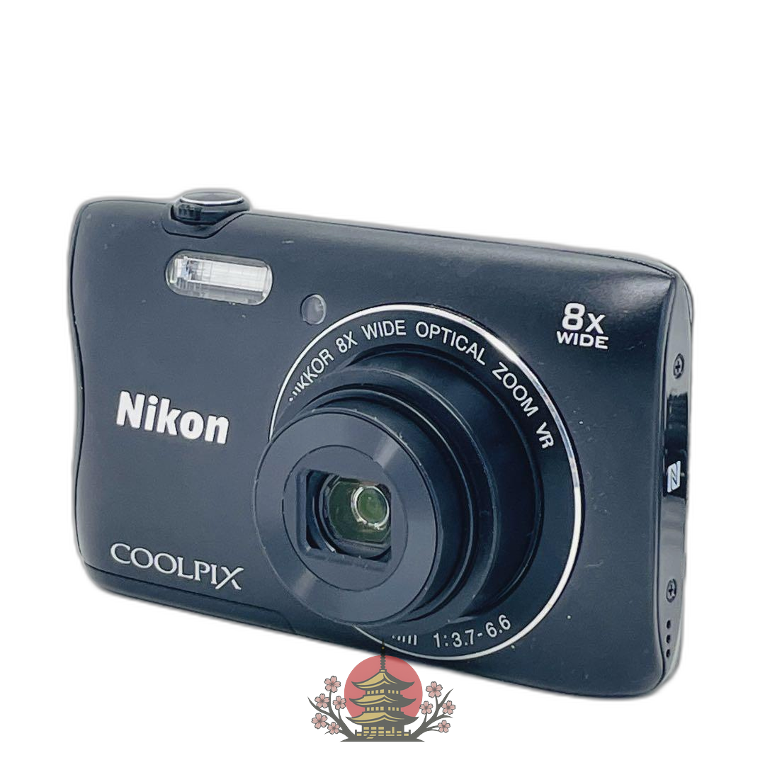 Nikon Compact Digital Camera Coolpix S3700