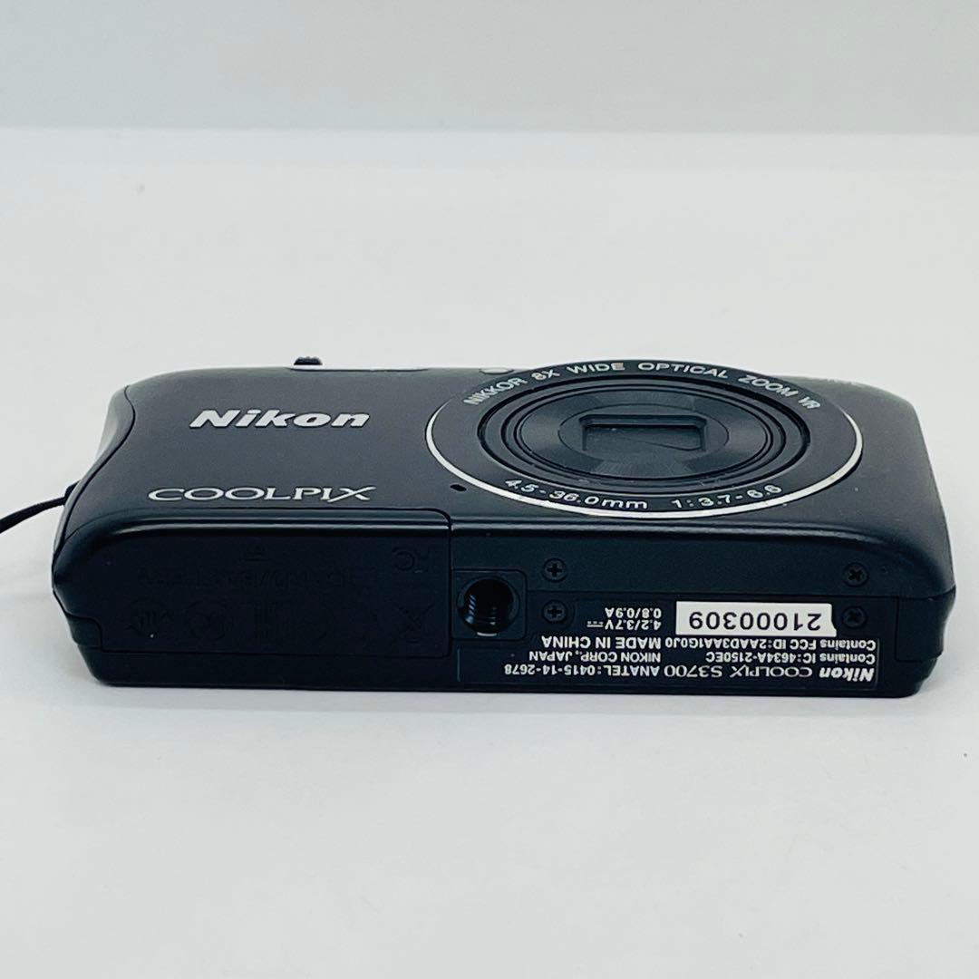 Nikon Compact Digital Camera Coolpix S3700