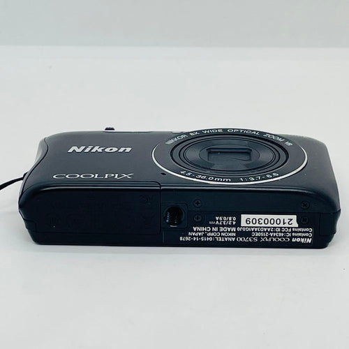 Nikon Compact Digital Camera Coolpix S3700