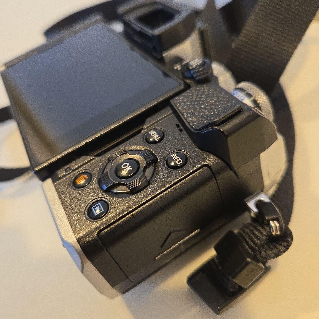 Om System Mirrorless Interchangeable Lens Cameras Om-5