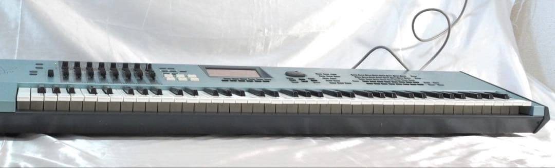 Modular Synthesizer Yamaha Motif Xs7