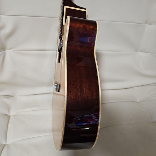 Yamaha Acoustic Guitars Stafford.Newyorrker. Omc-1200S