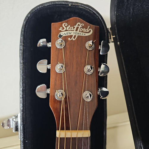 Yamaha Acoustic Guitars Stafford.Newyorrker. Omc-1200S