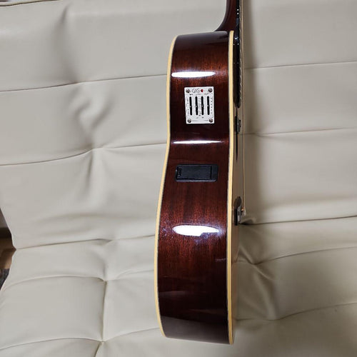 Yamaha Acoustic Guitars Stafford.Newyorrker. Omc-1200S