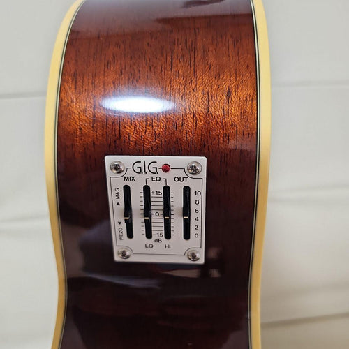 Yamaha Acoustic Guitars Stafford.Newyorrker. Omc-1200S