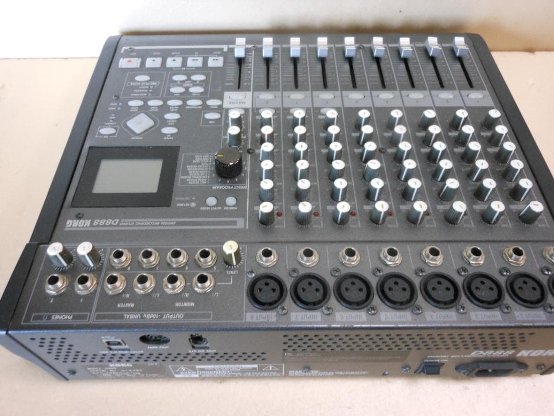 Multitrack Recorders Korg D888