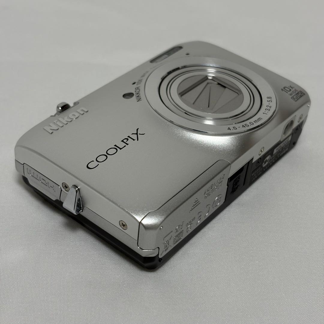 Nikon Compact Digital Camera Coolpix S6300