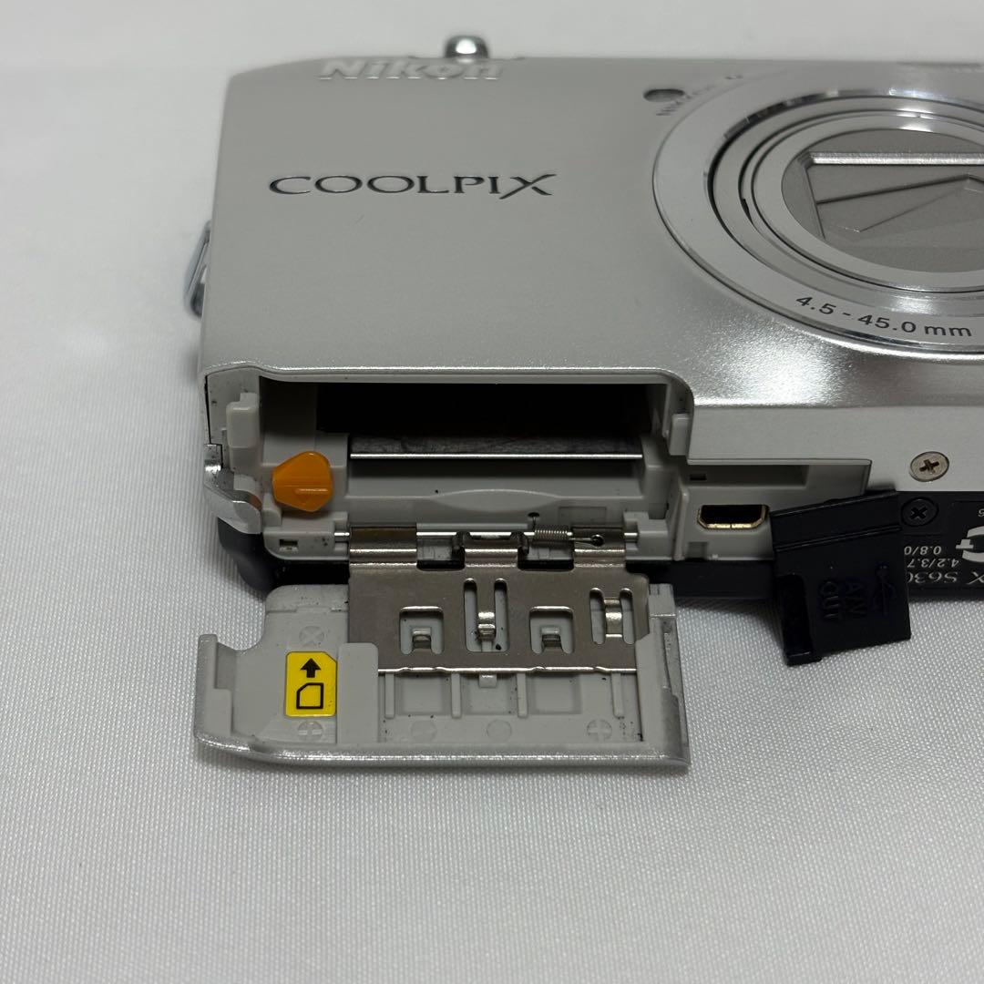 Nikon Compact Digital Camera Coolpix S6300