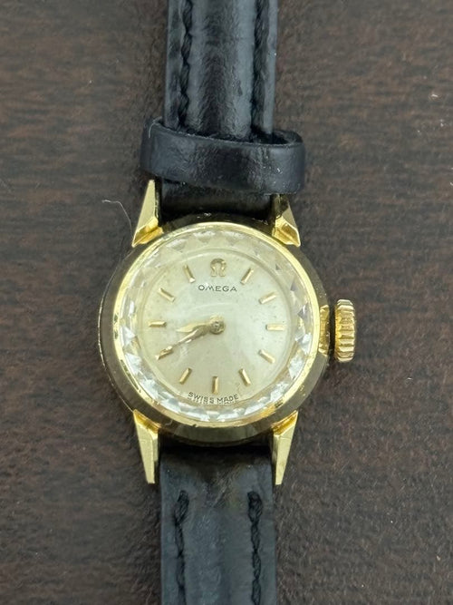 Omega Hand-Wound Watches 18K