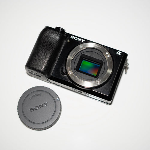 Sony Mirrorless Interchangeable Lens Cameras 6100 E Aps-C A6100