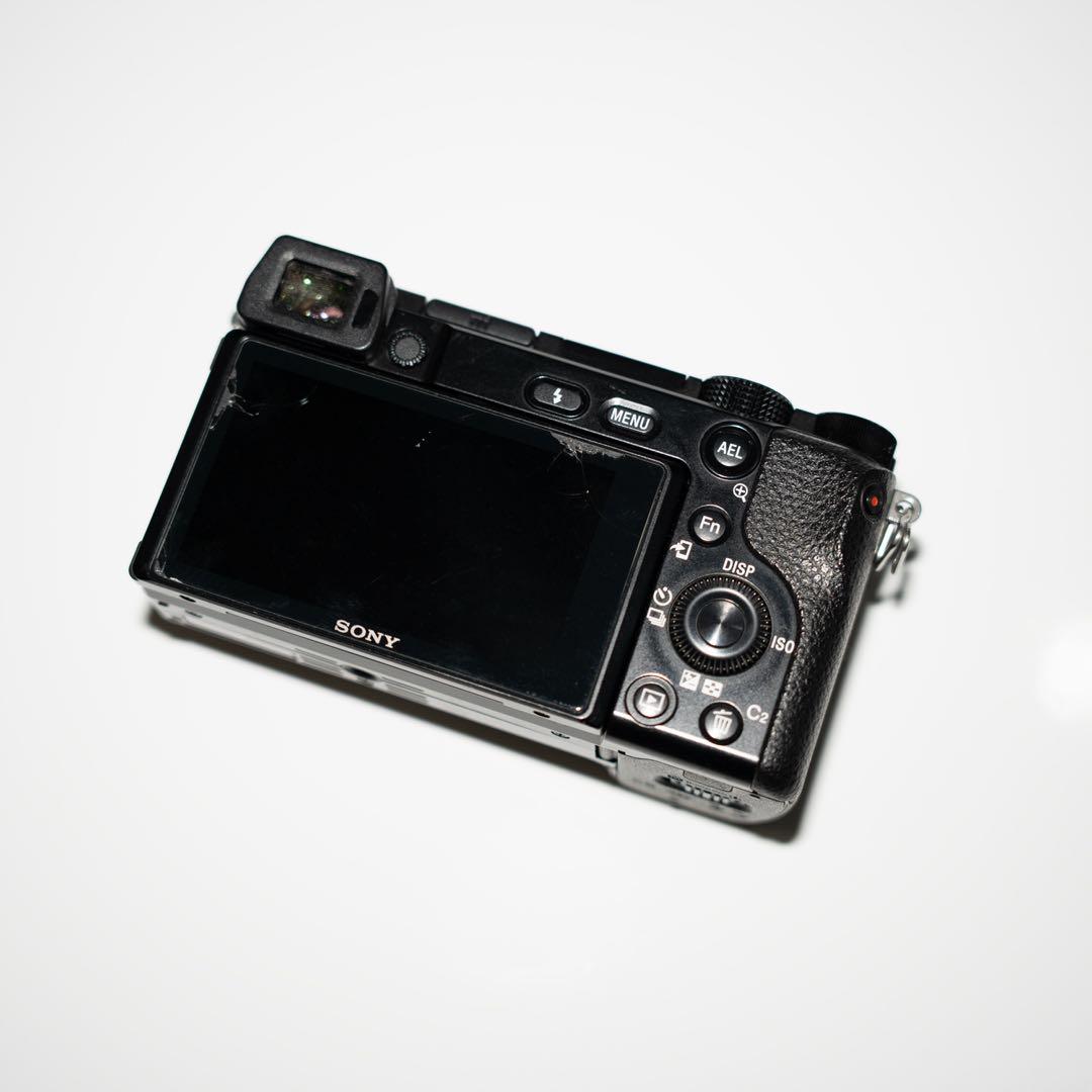 Sony Mirrorless Interchangeable Lens Cameras 6100 E Aps-C A6100