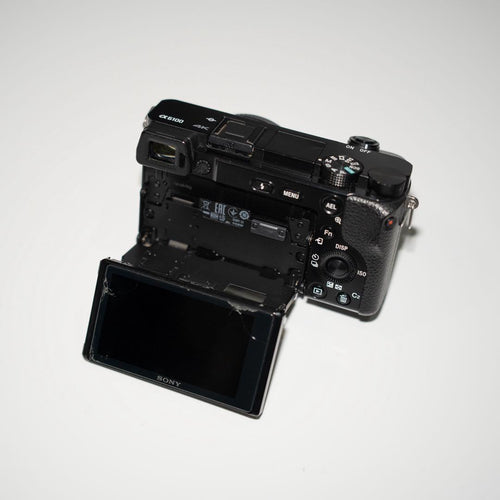 Sony Mirrorless Interchangeable Lens Cameras 6100 E Aps-C A6100