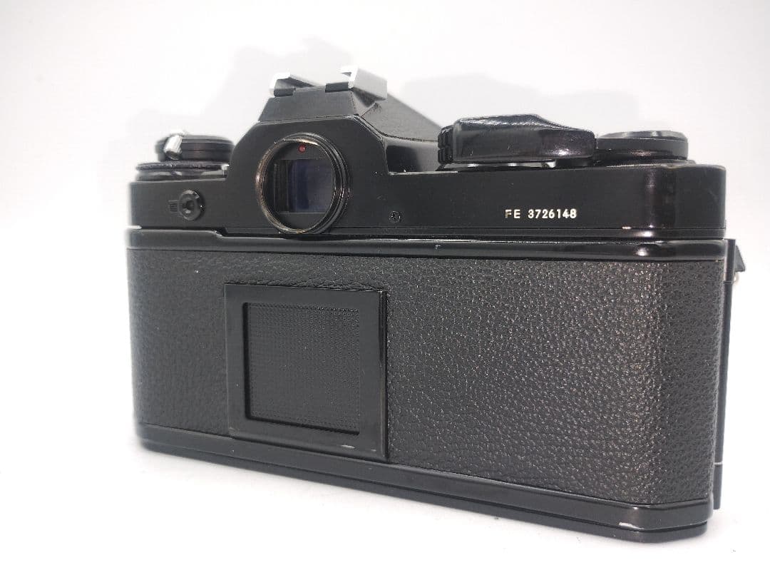 Nikon Slr Camera (Film) Fe