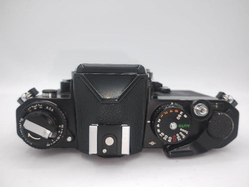 Nikon Slr Camera (Film) Fe