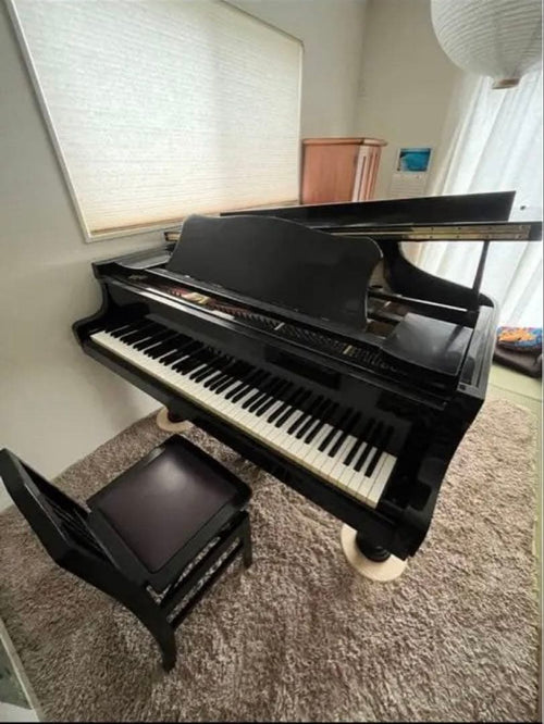 Yamaha Grand Piano G2E