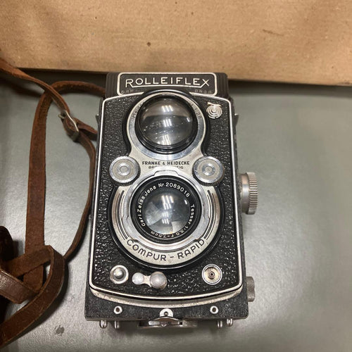 Twin-Lens Reflex Cameras Rolleiflex
