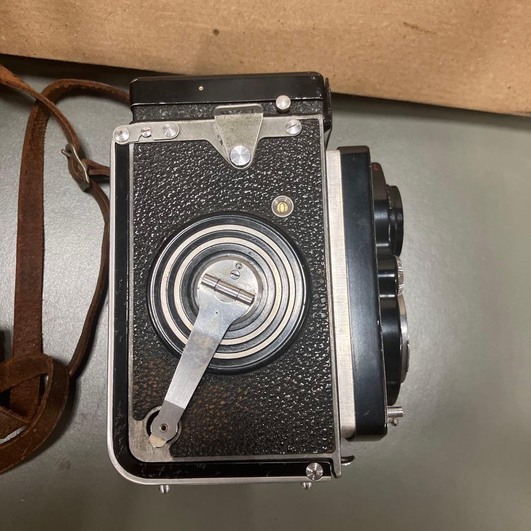 Twin-Lens Reflex Cameras Rolleiflex