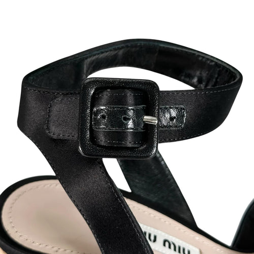 Sandals Miumiu 35.5 (Color)