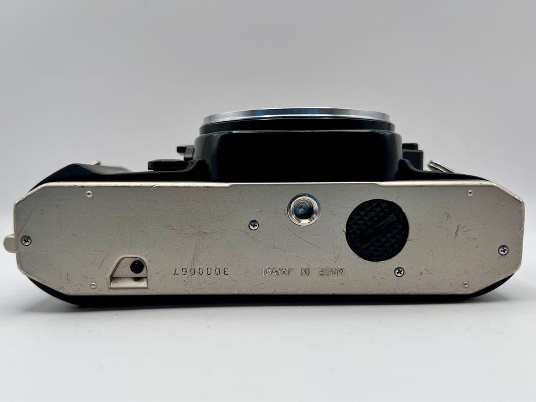 Slr Camera (Film) Nikon Fm10 #32