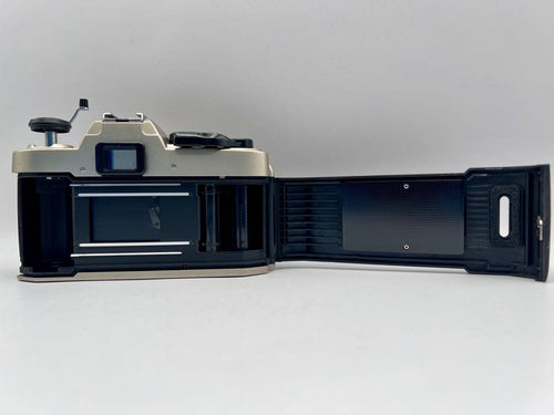 Slr Camera (Film) Nikon Fm10 #32