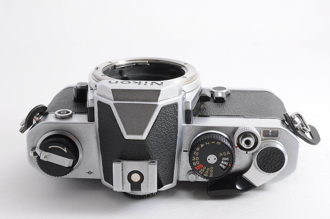 Nikon Slr Camera (Film) Fm @4182