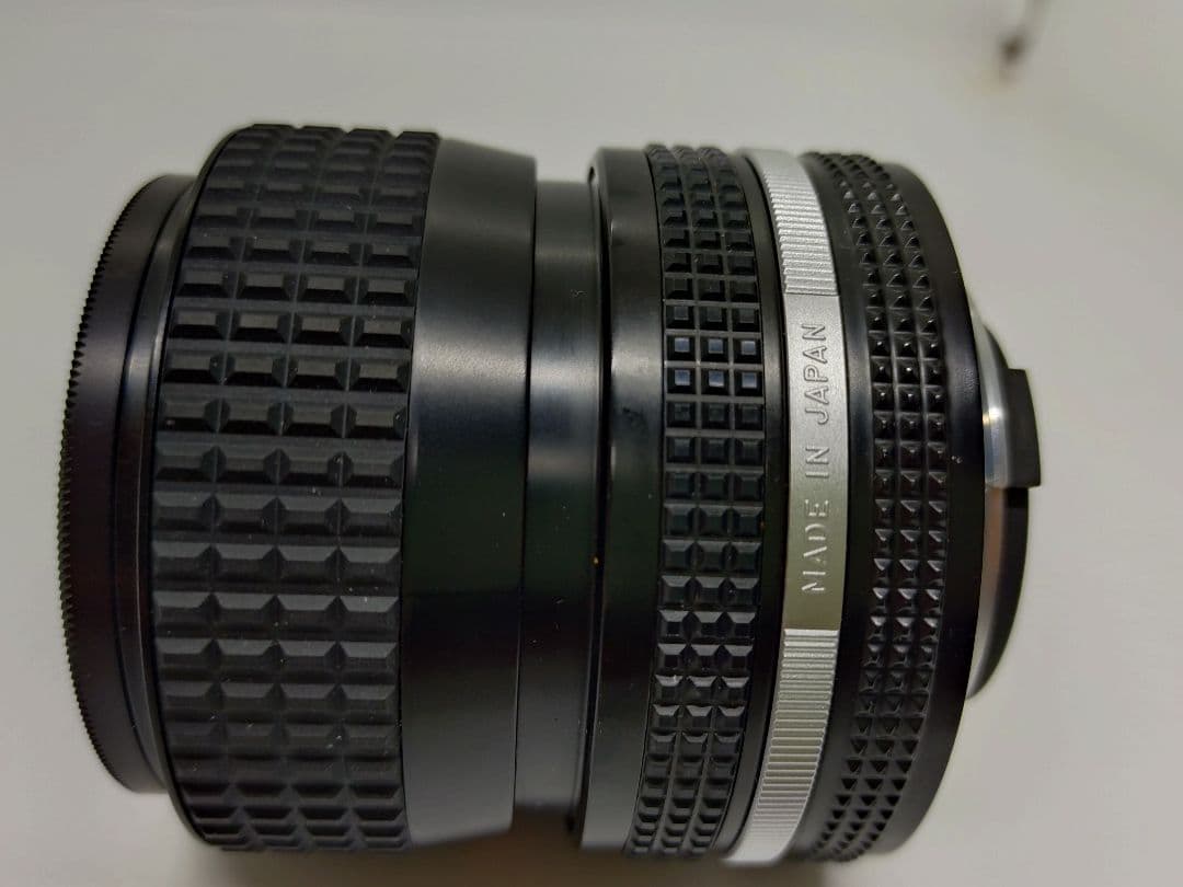 Nikon Lens (Zoom) Ai-S Zoom-Nikkor 35-70Mm