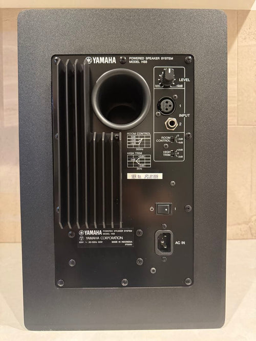 Yamaha Studio Monitor Speakers Hs8 2/2