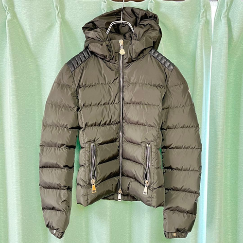 Moncler Down Jacket 00