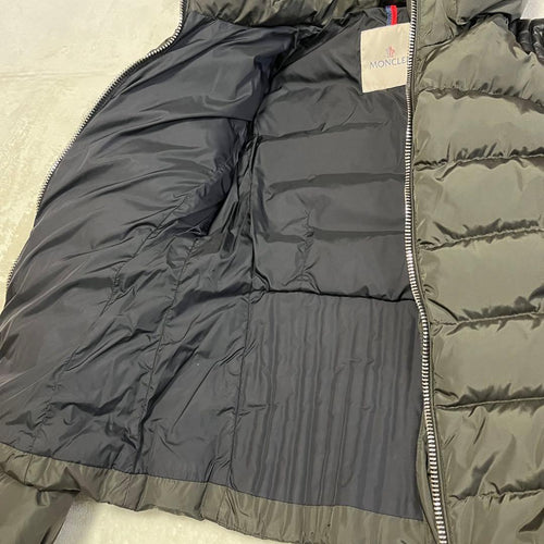 Moncler Down Jacket 00