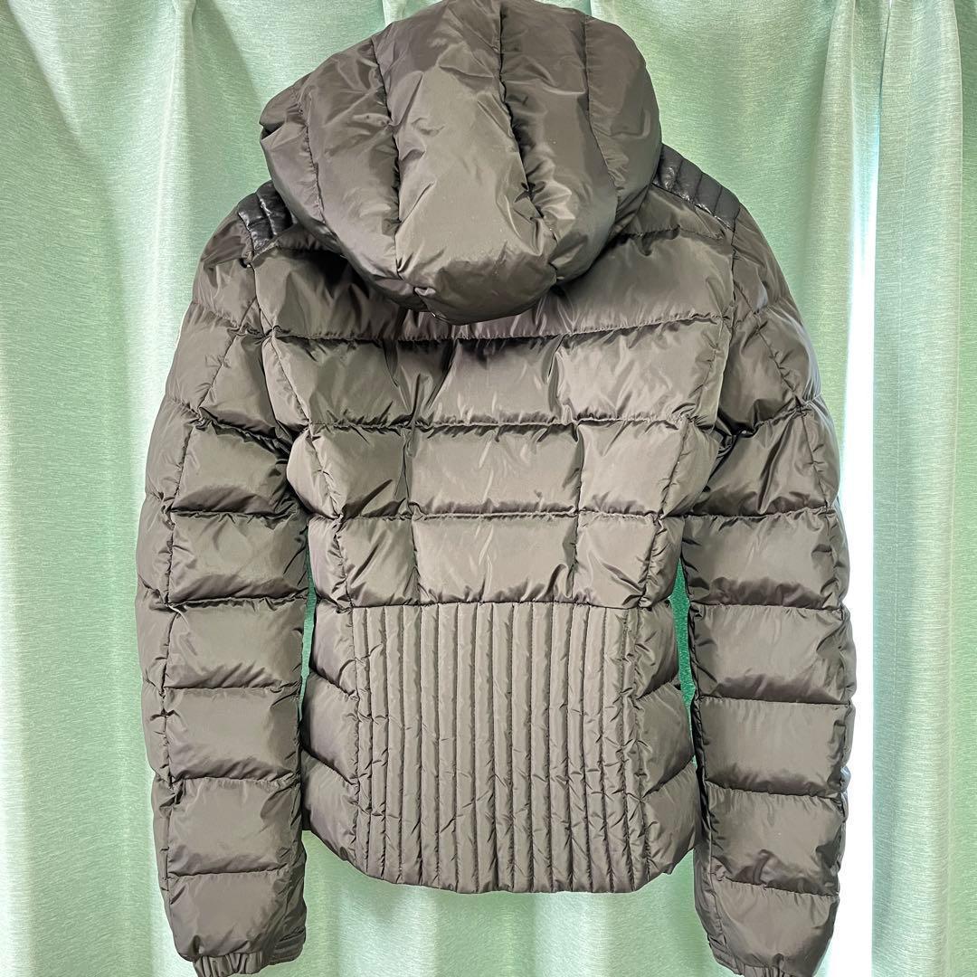 Moncler Down Jacket 00