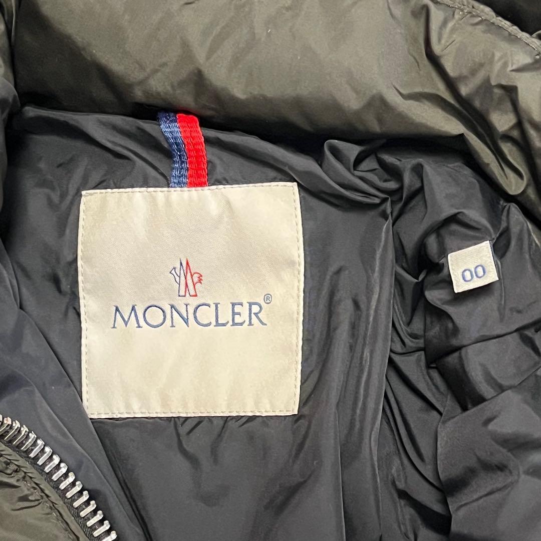 Moncler Down Jacket 00