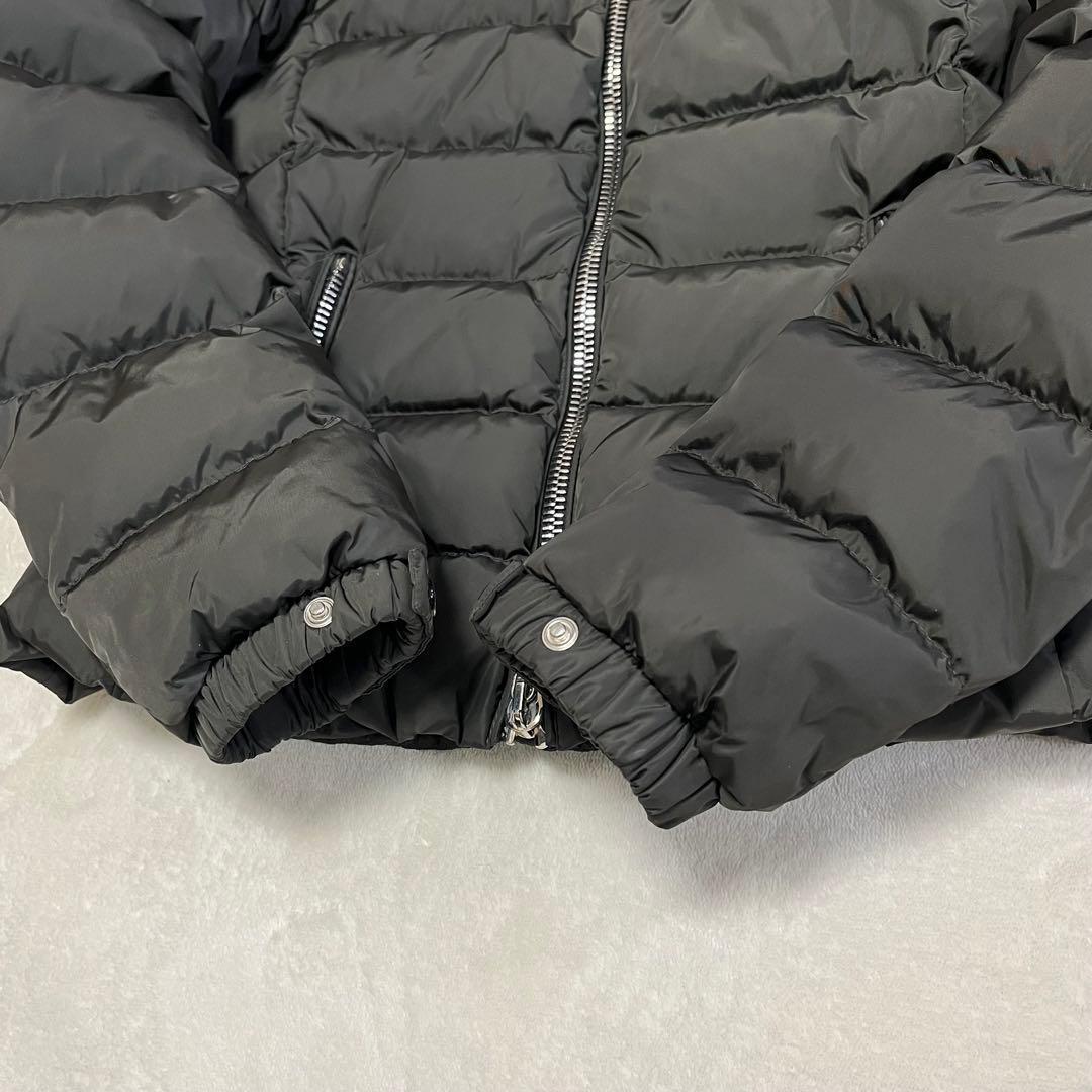 Moncler Down Jacket 00