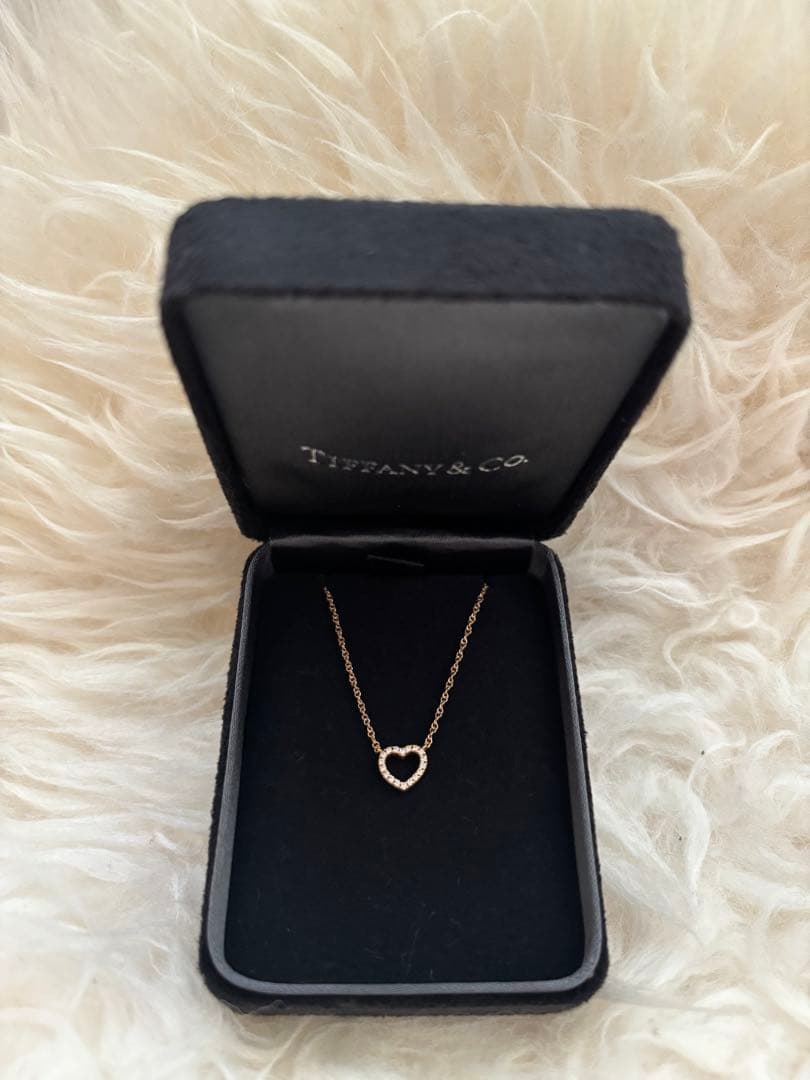 Tiffany Necklaces Co.