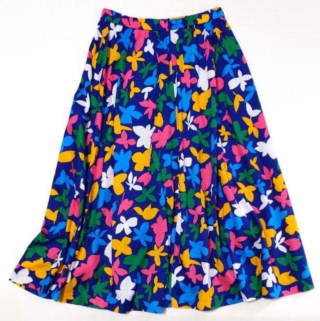 Yves Saint Laurent Skirt Outfits