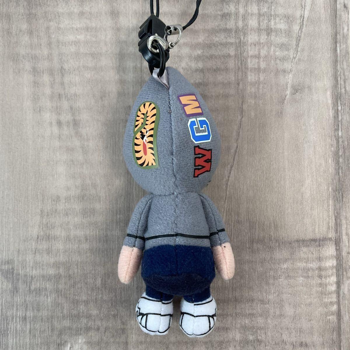 A Bathing Ape Keychain Key Ring Bape Shark Hoodie Nigo Y25
