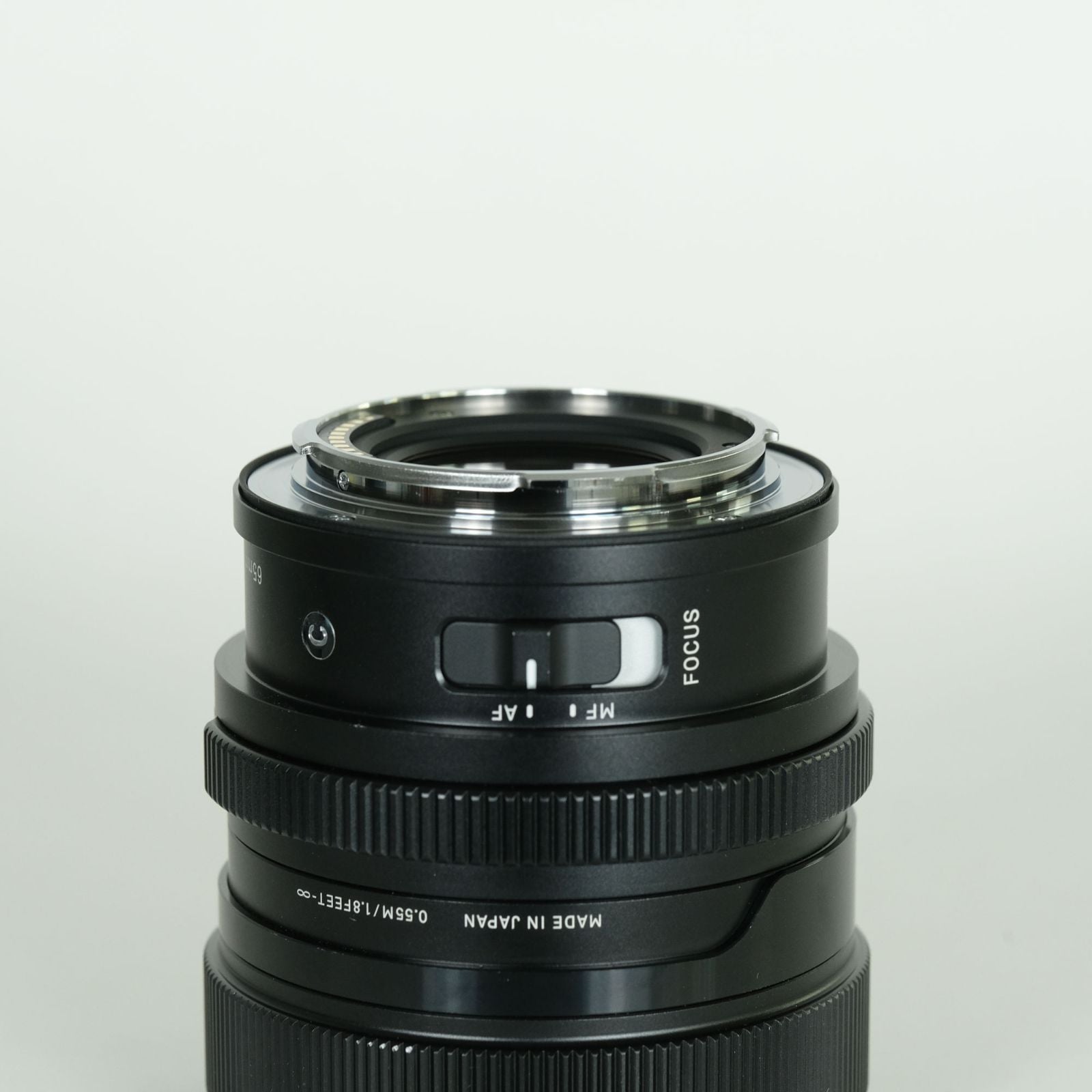 Sigma Lens (Single Focus) F2 Dg Dn Contemporary L Leica