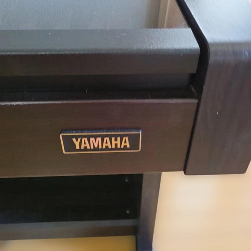 Yamaha Keyboards Digital Pianos J-1000