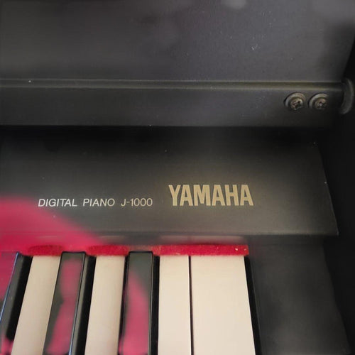 Yamaha Keyboards Digital Pianos J-1000