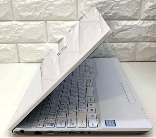 Windows Notebook Body 596 Fujitsu 8Gb Ssd240Gb Office